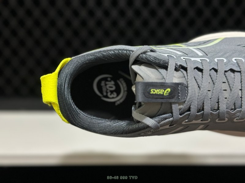 아식스 GEL-KAYANO 32 로우탑 러닝화 001-259717