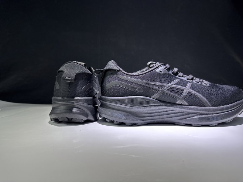 아식스 GEL-KAYANO 32 프로페셔널 러닝화 001-259757