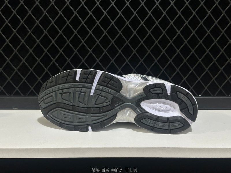 아식스 GEL-1130 레트로 쿠션 커플 운동화 001-259786