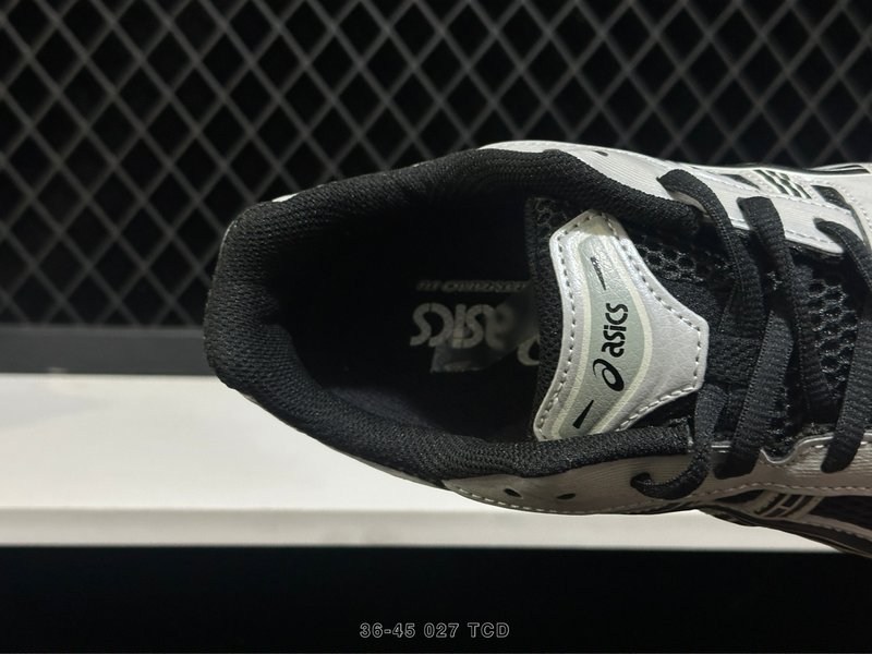 아식스 GEL-KAYANO 14 레트로 러닝화 001-259827