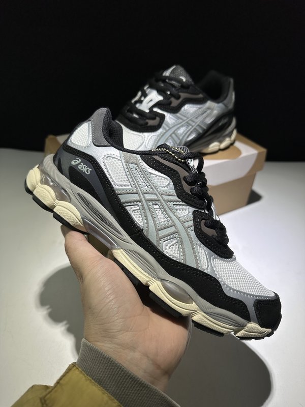아식스 GEL-NYC 통기성 메쉬 빈티지 러닝화 001-260045