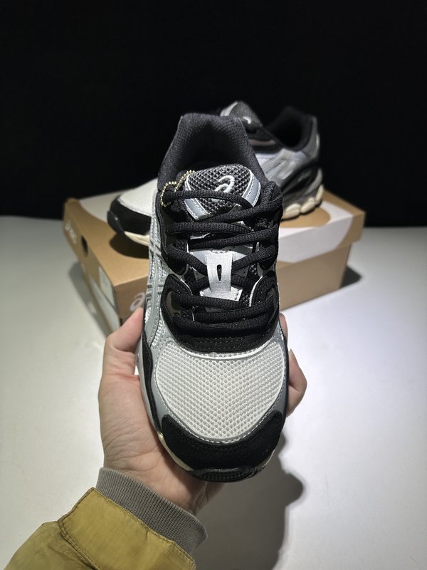 아식스 GEL-NYC 통기성 메쉬 빈티지 러닝화 001-260045