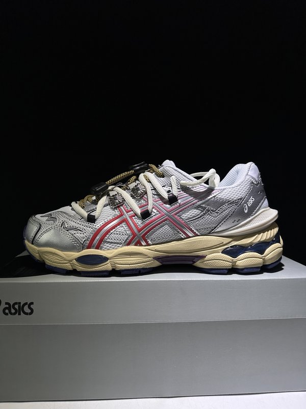 아식스 GEL-CUMULUS 16 두꺼운 밑창 캐주얼 001-260047