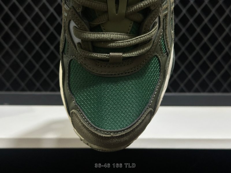 아식스 GEL-NYC 레트로 쿠션 통기성 운동화 001-260065