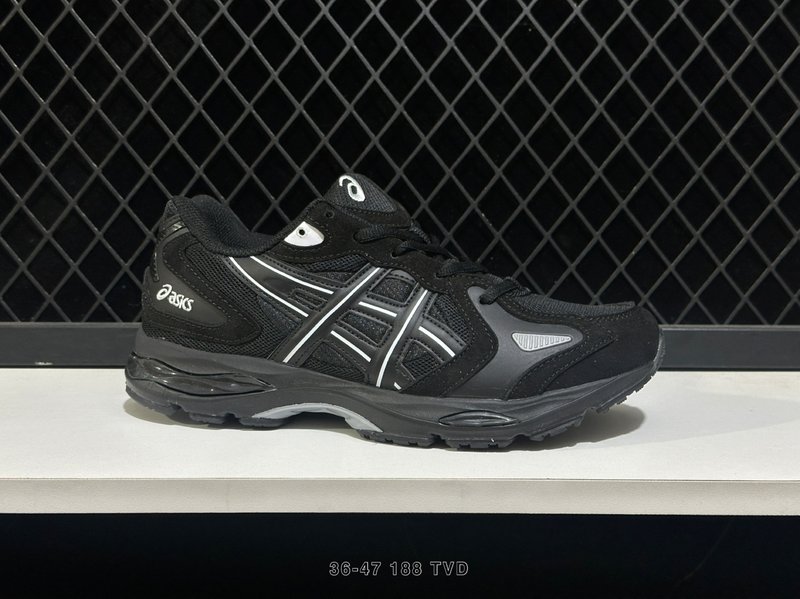 아식스 GEL-K1011 로우탑 통기성 러닝화 001-260070