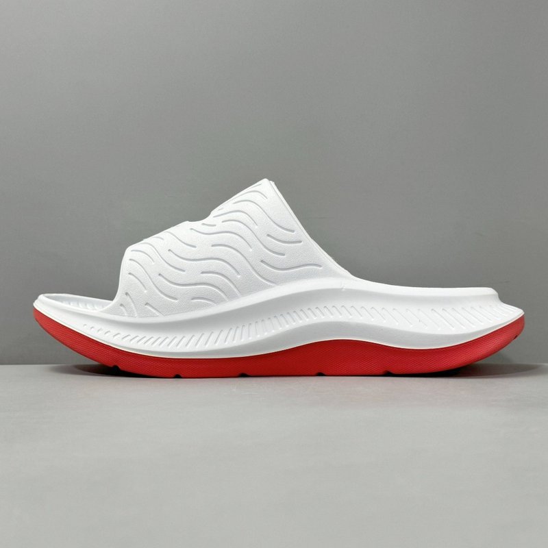 HOKA ORA Luxe 쿠션 경량 샌들 001-260241
