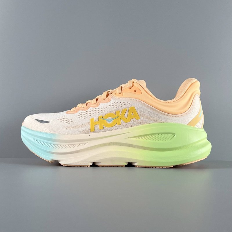 HOKA 본디 9 시리즈 로우탑 러닝화 001-260245