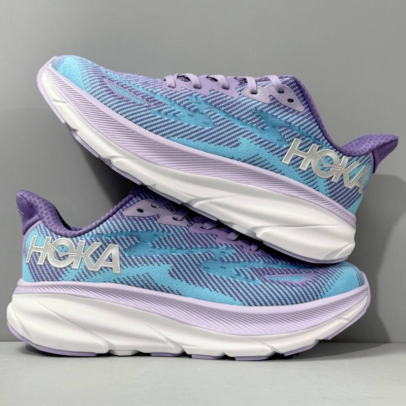 HOKA 클리프톤 9 로우탑 캐주얼 러닝화 001-260250