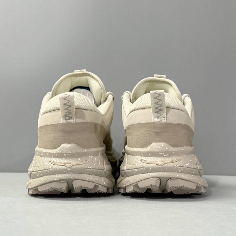 HOKA 아웃도어 방수 스포츠 캐주얼 신발 001-260309