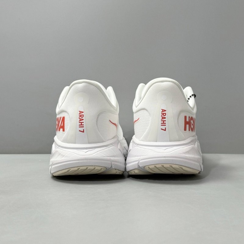 HOKA Arahi7 여성용 화이트 러닝화 001-260316
