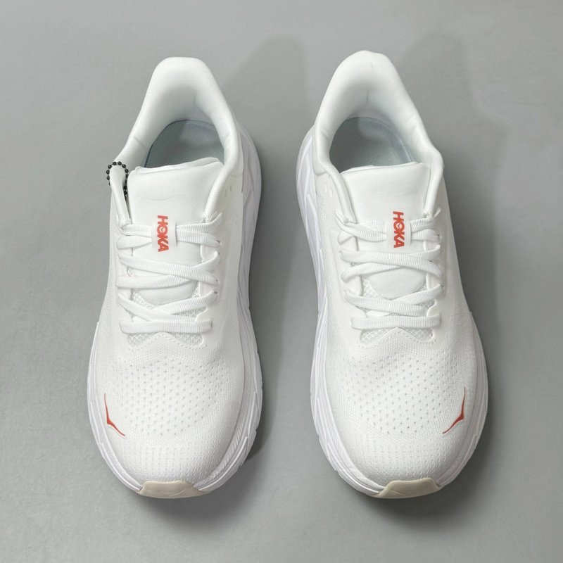 HOKA Arahi7 여성용 화이트 러닝화 001-260316