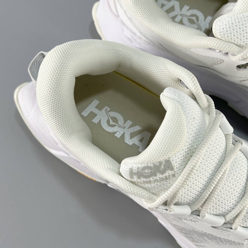 HOKA 스카이라인 화이트 로우컷 아웃도어슈즈 남녀공용 001-260320