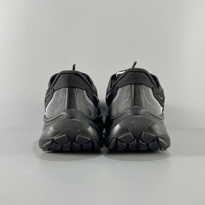 HOKA 로우탑 지퍼 캐주얼 슈즈 001-260322