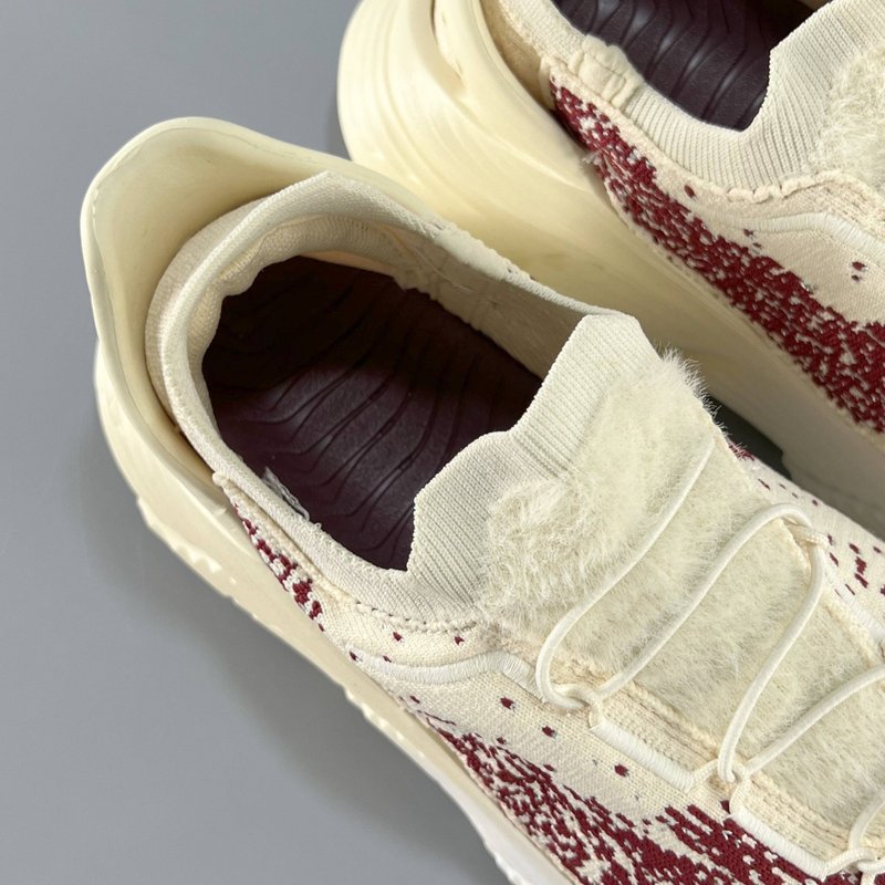 HOKA 원풋 미들탑 캐주얼 슈즈 001-260324