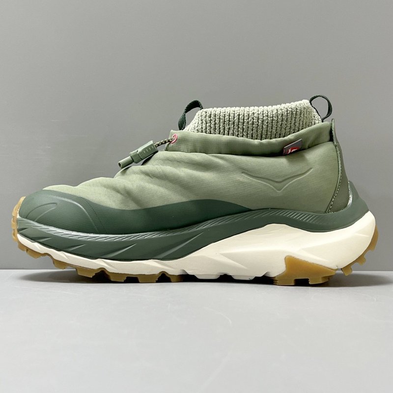 HOKA 카하 2 미드컷 방슬 등산화 001-260344