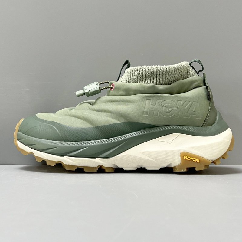 HOKA 카하 2 미드컷 방슬 등산화 001-260344