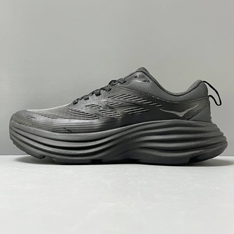 HOKA 본디 8 컬래버 로우탑 러닝화 001-260388