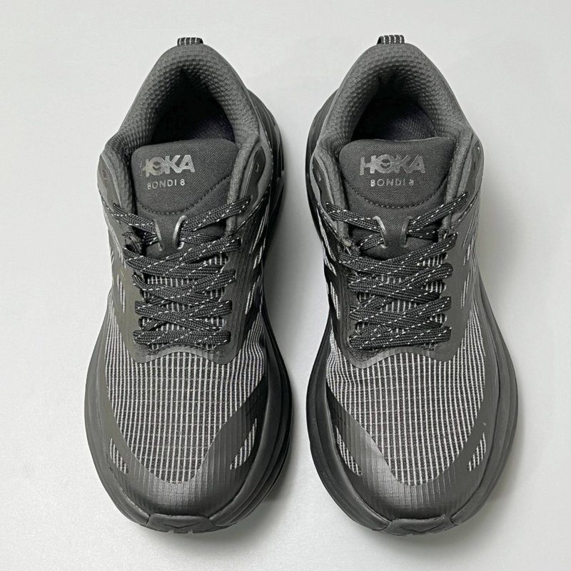 HOKA 본디 8 컬래버 로우탑 러닝화 001-260388