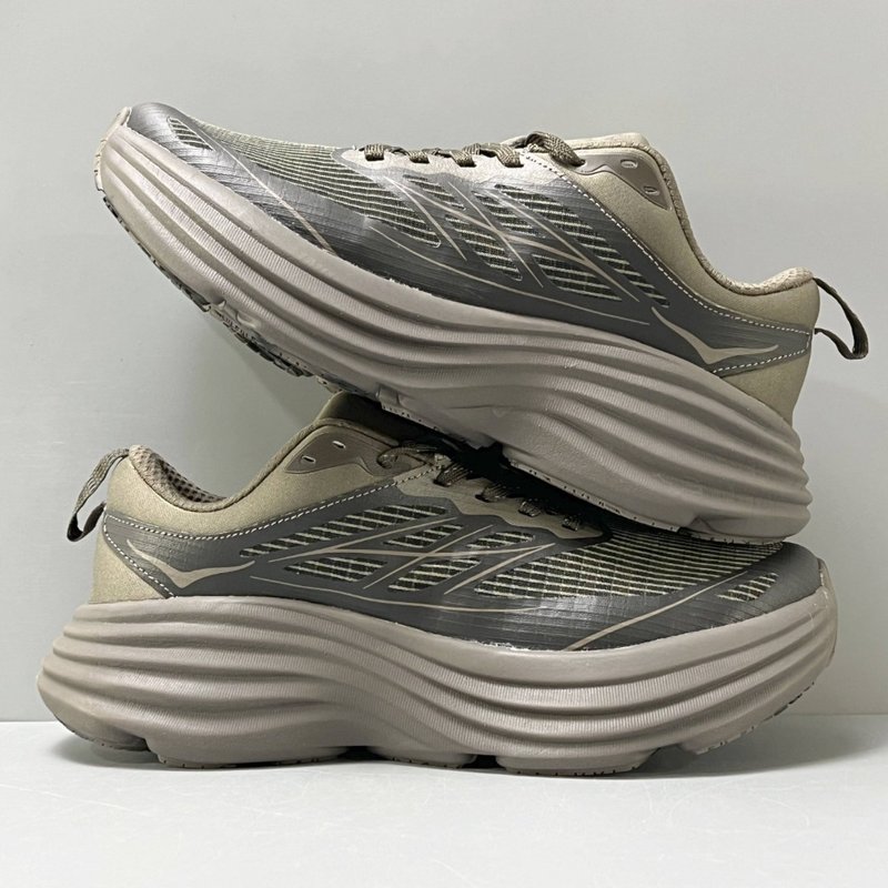 HOKA 본디 8 콜라보 로우탑 러닝화 001-260390