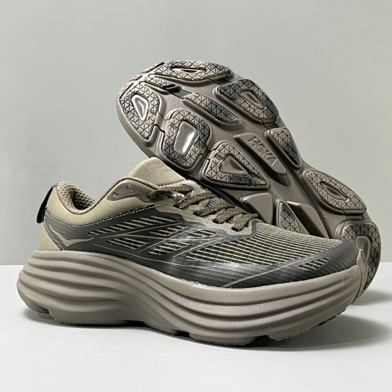 HOKA 본디 8 콜라보 로우탑 러닝화 001-260390