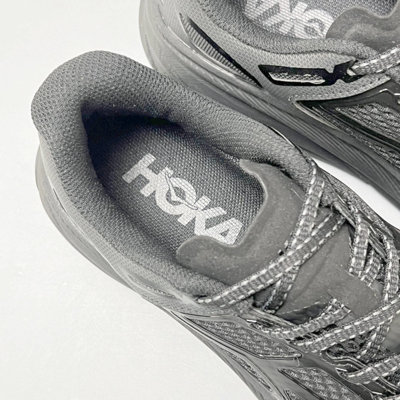HOKA 클리프톤 9 콜라보레이션 캐주얼 슈즈 001-260397