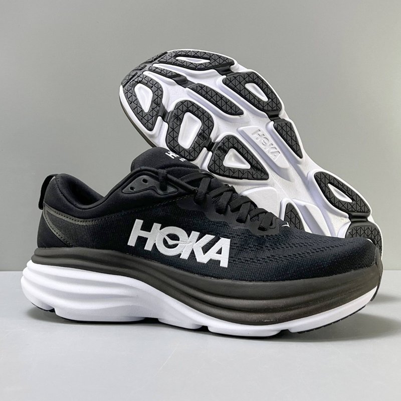 HOKA 본디 8 와이드 쿠션 러닝화 001-260410
