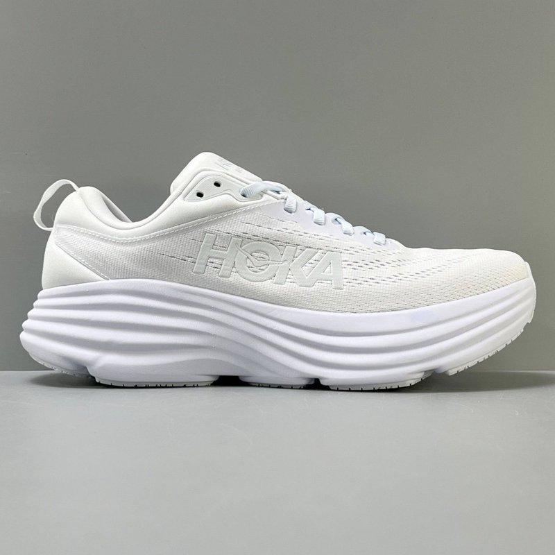HOKA 본디 8 와이드 쿠션 러닝화 001-260413