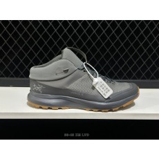 아크테릭스 미드컷 아웃도어 레저화 001-260449