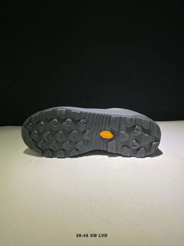 아크테릭스 KONSEAL LT W 남성 트레일 러닝화 001-260528
