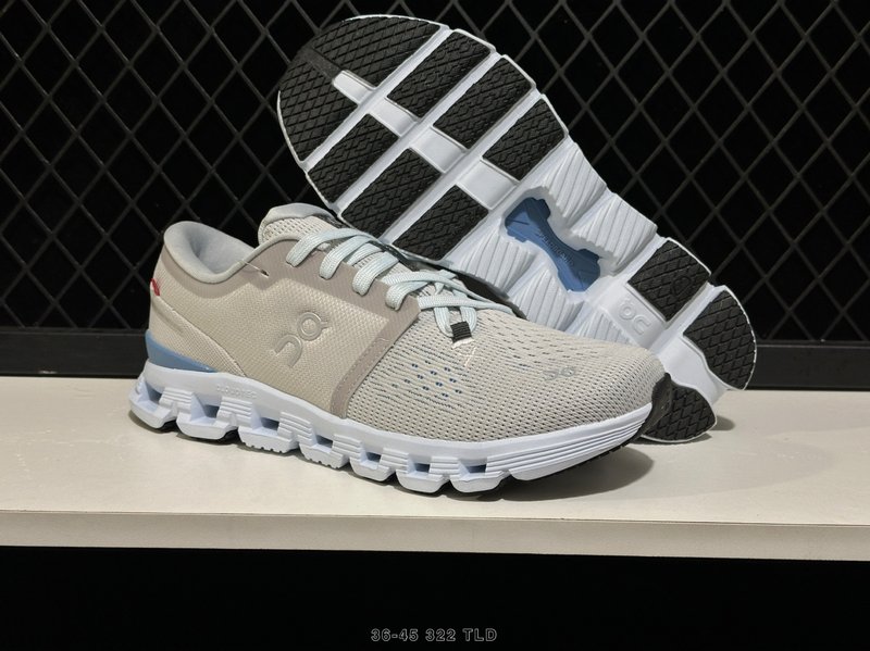 온 클라우드몬스터 하이퍼 경량 로우탑 러닝화 001-260573
