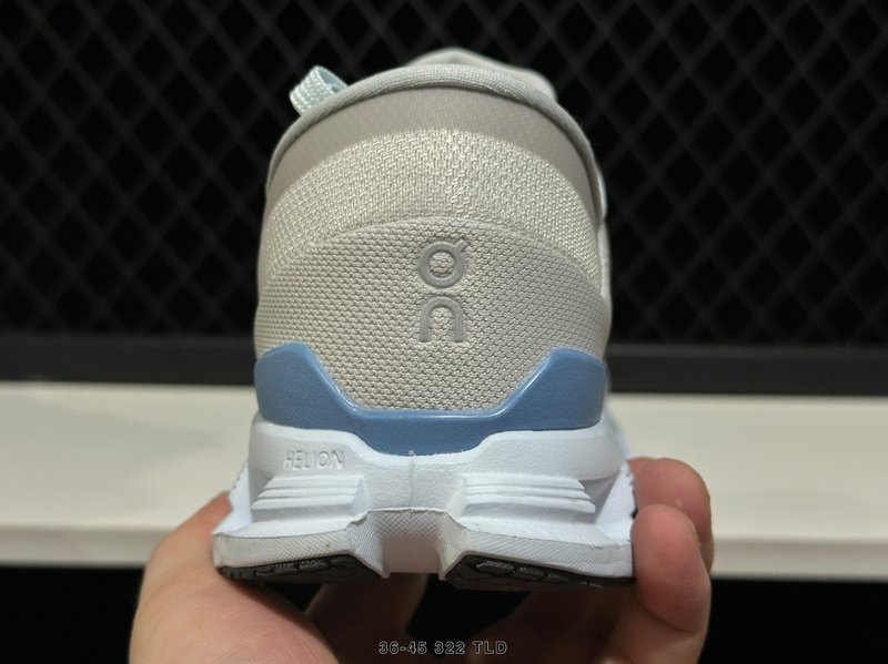 온 클라우드몬스터 하이퍼 경량 로우탑 러닝화 001-260573
