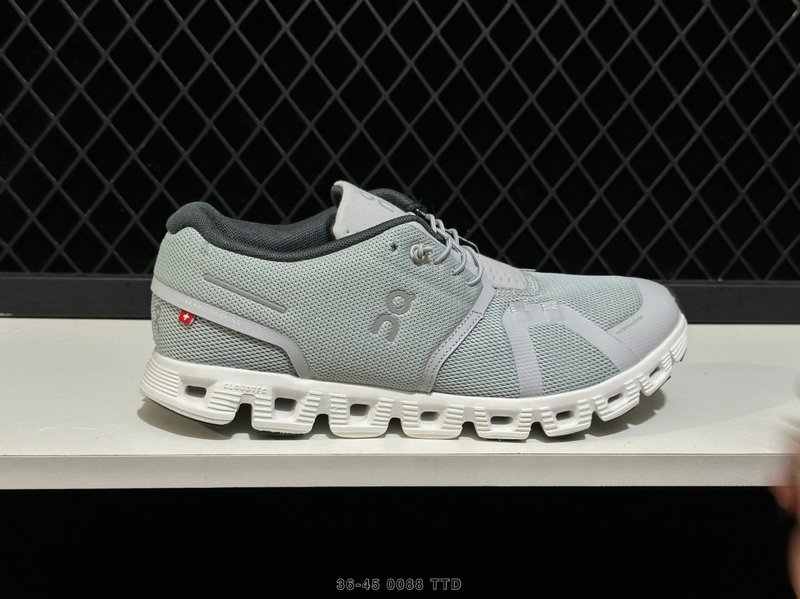 온 클라우드몬스터 하이퍼 경량 로우탑 러닝화 001-260575