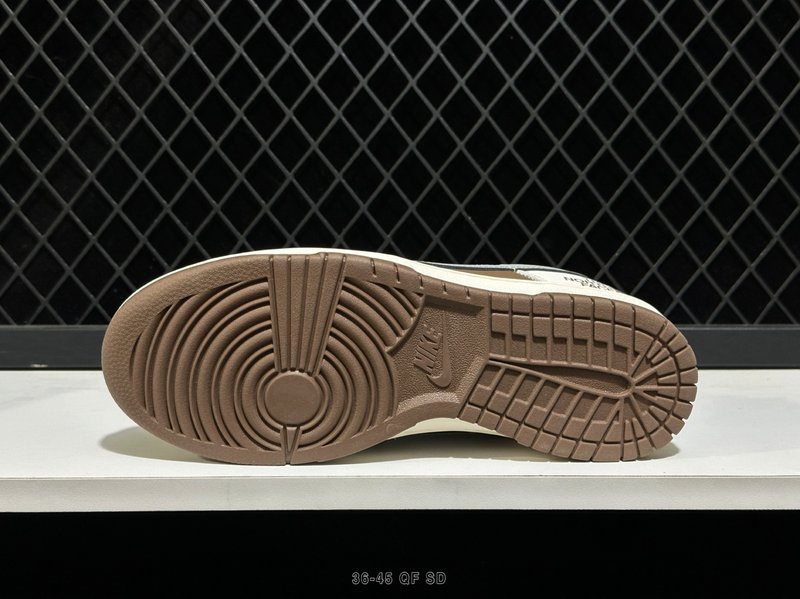 나이키 크 로우 레트로 스니커즈 001-260785