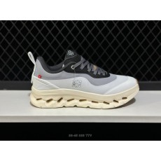 온 로에베 콜라보 라운드 토 레이싱 스니커즈 001-260958