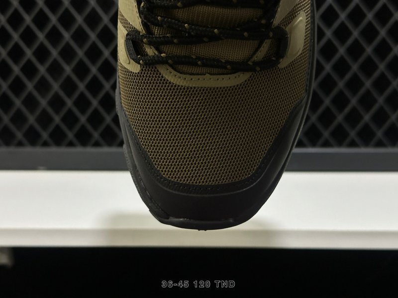 온클라우드 Cloudrock Low WP 아웃도어 러닝 001-260995