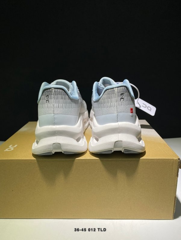 로에베 X 온런 클라우드리프트 스니커즈 001-260997