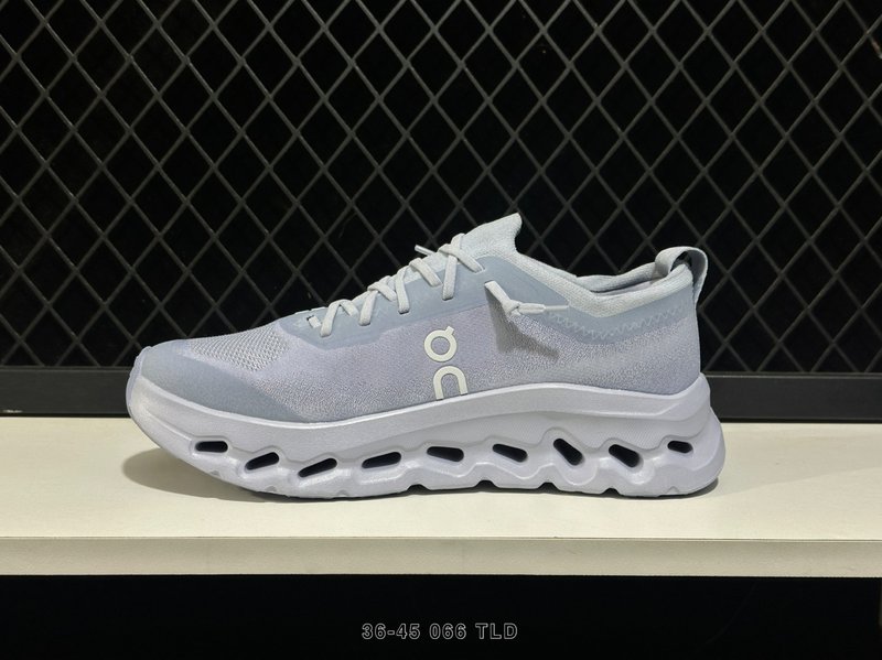 온 클라우드틸트 운동화 001-260999
