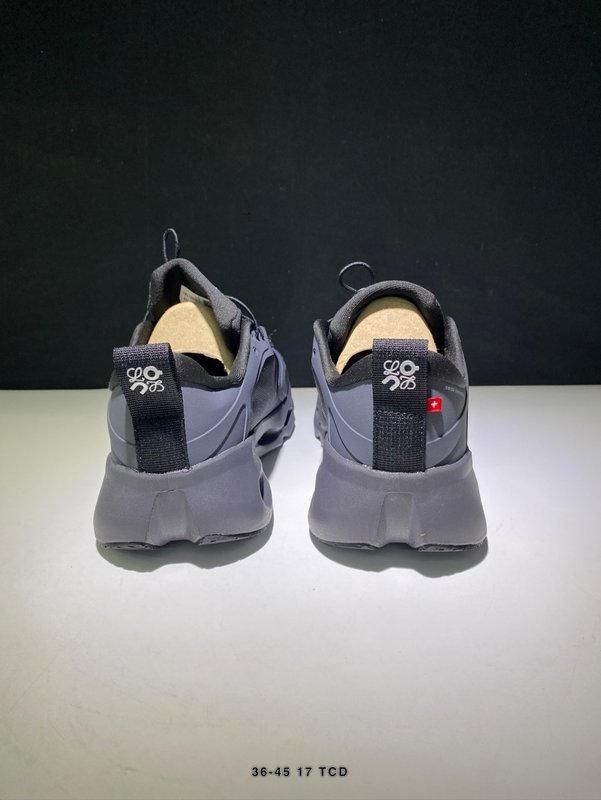 온런 로에베 콜라보 쿠션 러닝화 001-261029