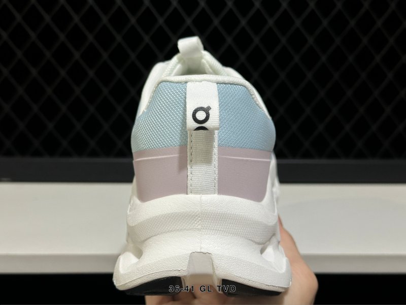온클라우드립 쿠션 러닝화 001-261042