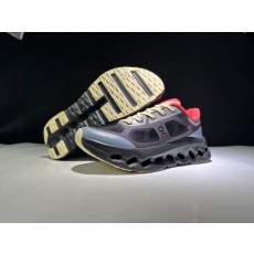온 클라우드틸트 리믹스 러닝화 001-261078