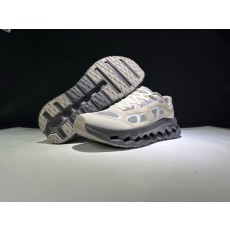 온 클라우드틸트 리믹스 로우탑 러닝화 001-261232