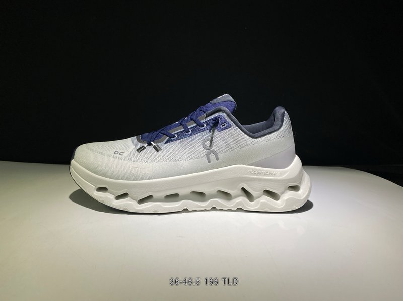 온 클라우드틸트 경량 스포츠 캐주얼 스니커즈 001-261247