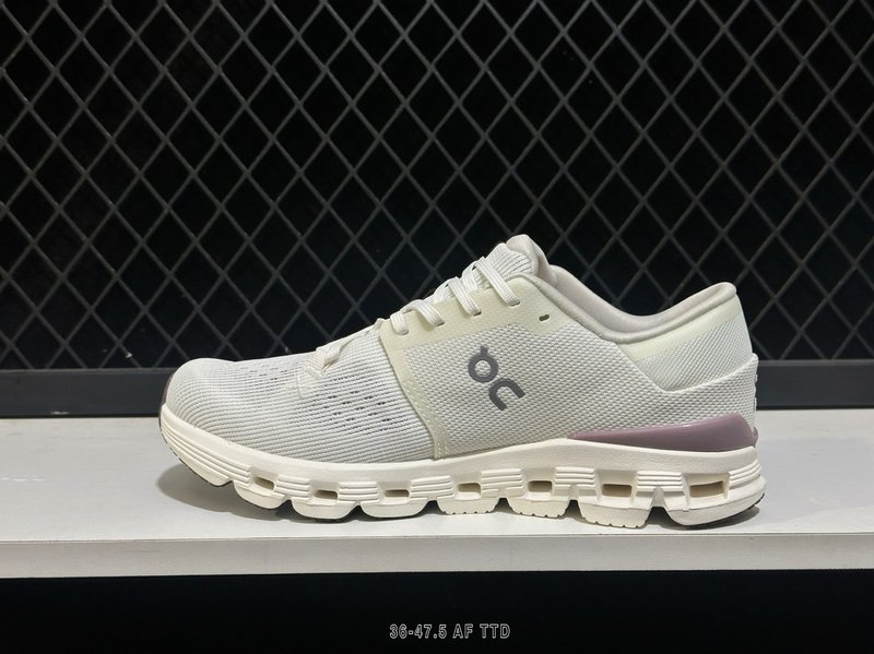 온 클라우드 시리즈 로우탑 경량 컴포트 운동화 001-261249