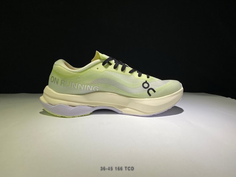 온 클라우드몬스터 3 레트로 러닝화 001-261260