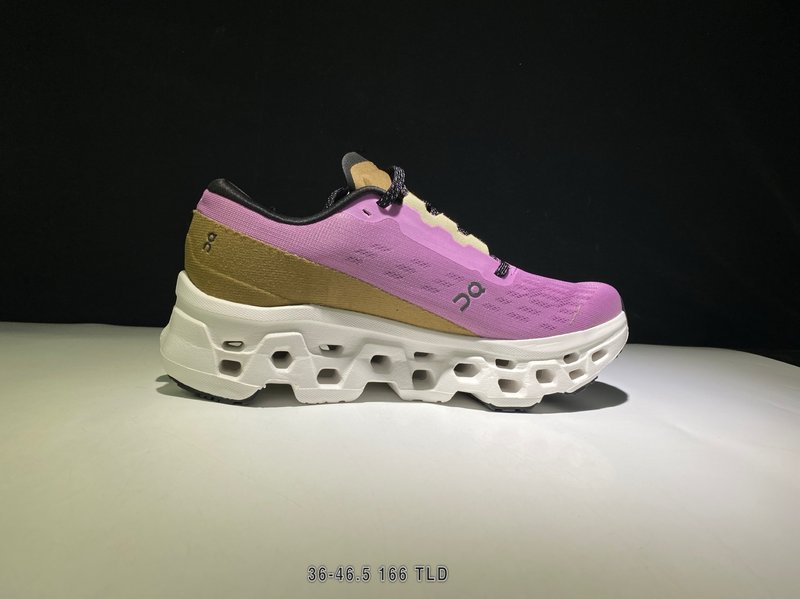 온 클라우드몬스터 3 레트로 러닝화 001-261293