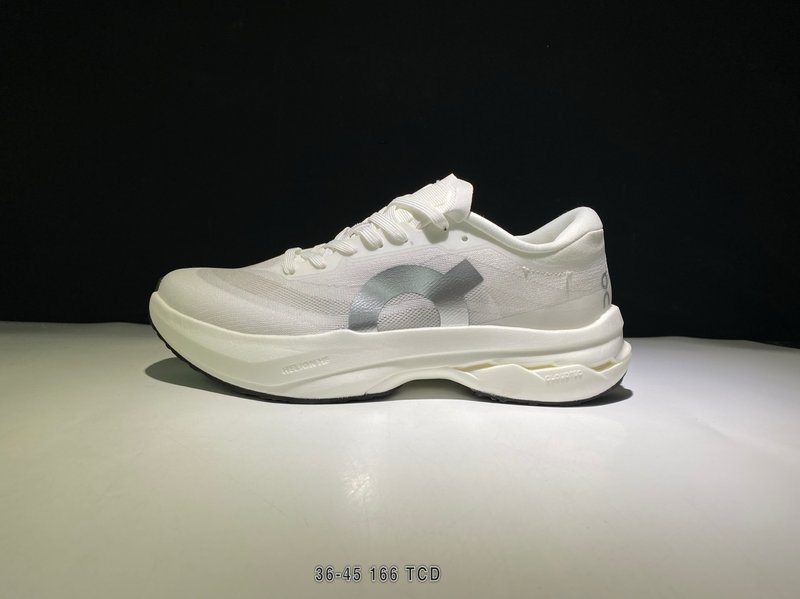 온 클라우드몬스터 3 경량 로우탑 러닝화 001-261294