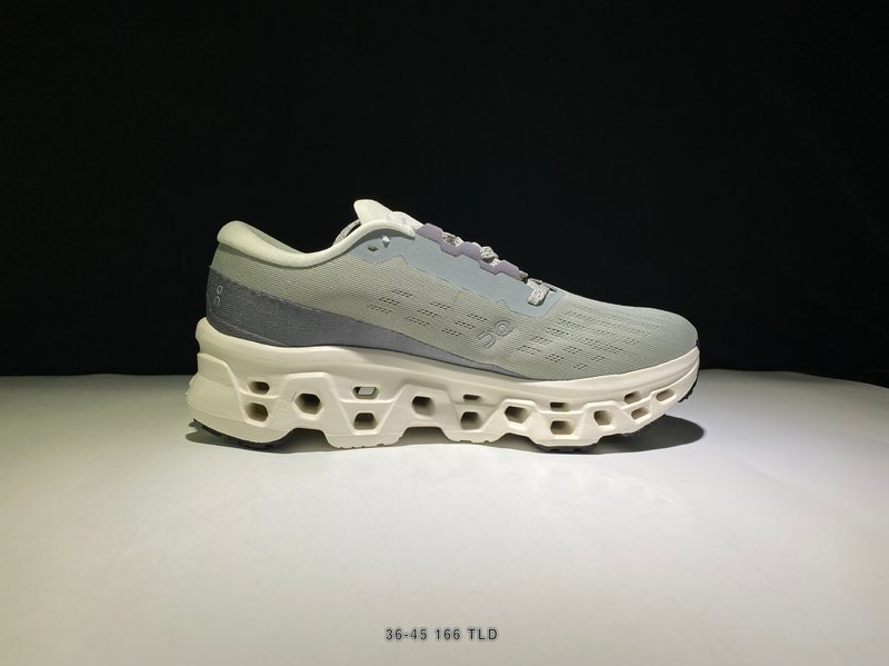 온 클라우드몬스터 3 라이트스프레이 러닝화 001-261319
