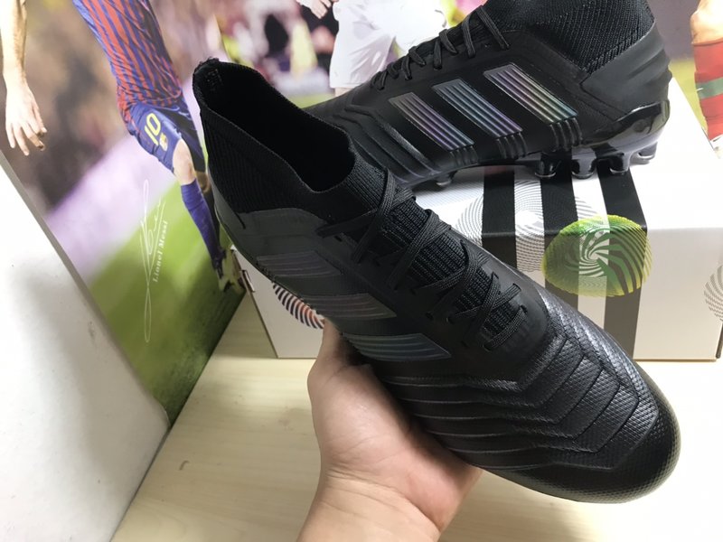 아디다스 프레데터 하이탑 방수 AG 축구화 001-261335
