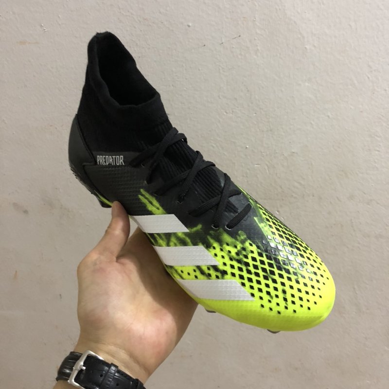 아디다스 프레데터 축구화 001-261410