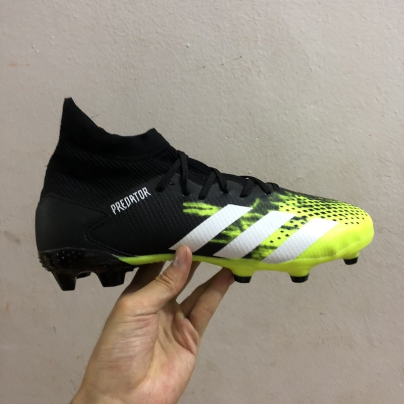 아디다스 프레데터 축구화 001-261410